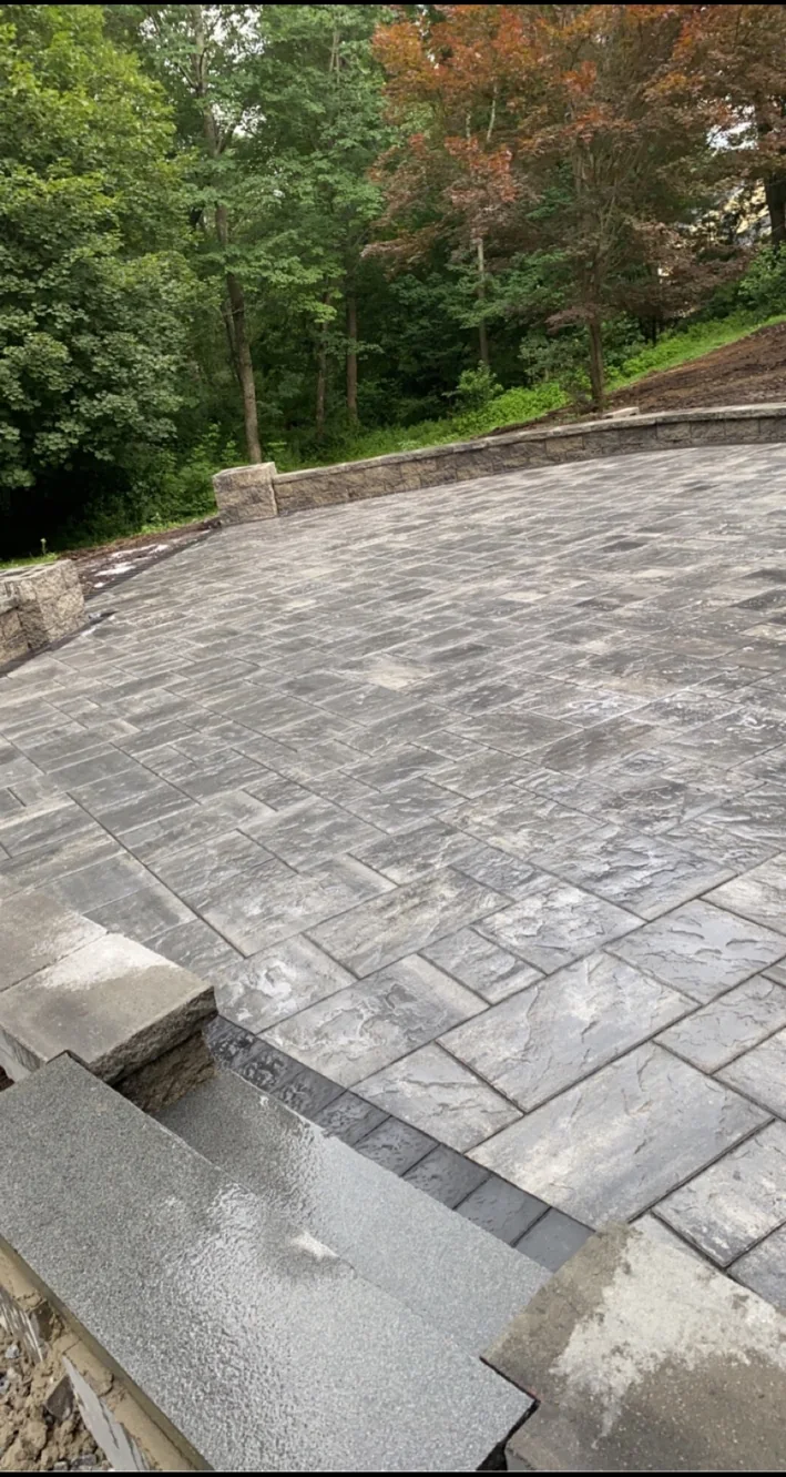 Large wet-look paver patio